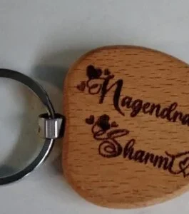 personalized wooden keychain 265x331